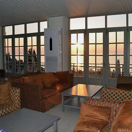 Belvedere Hotel 3*