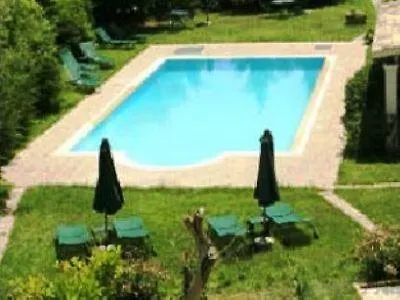 Hotel De Loulia 4*