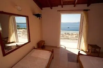 Paradise Apartments Apartment
