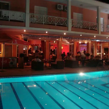 Aparthotel Angelina & 3*