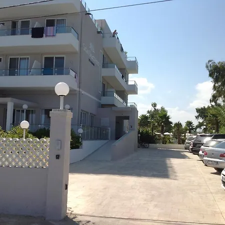 Sidari 3*
