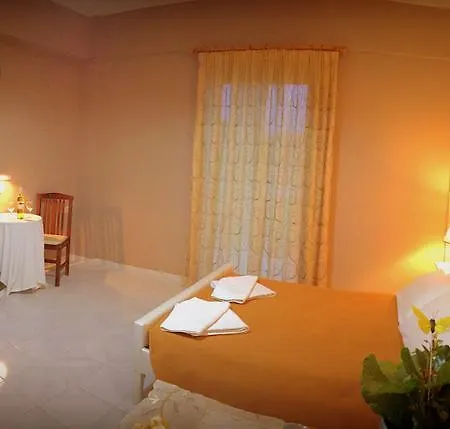 Aparthotel Family *