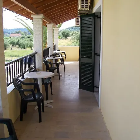 Rose Garden Guest house Moraitika