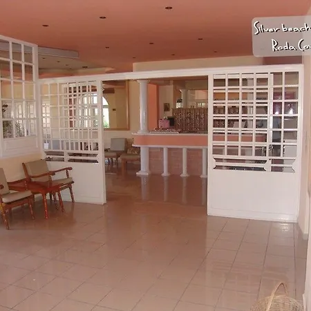 Hotel Silver Beach And Annexe (adults Only)