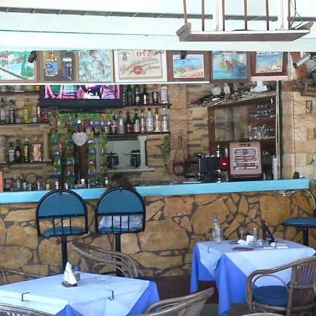 Aparthotel Alexandros
