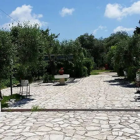 Aparthotel Alexandros *