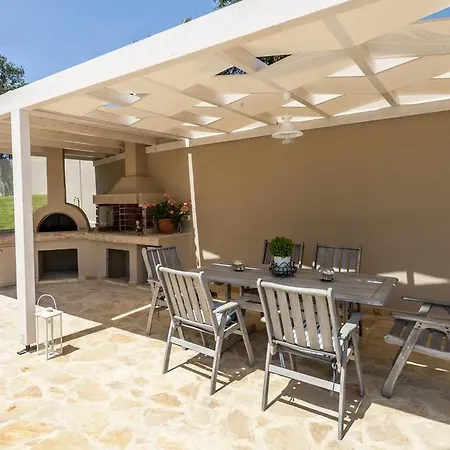 Villa Stephandra Bastounion