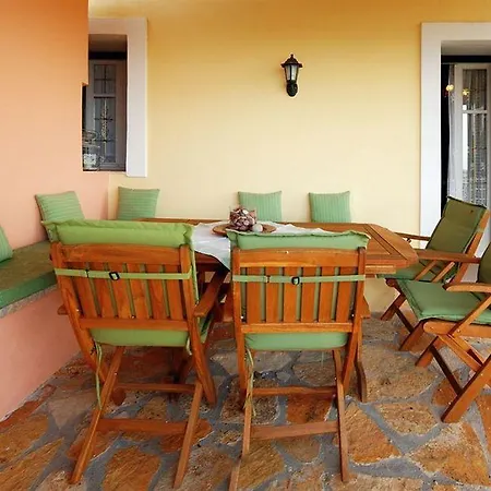 Agallis Corfu * Sokrákion