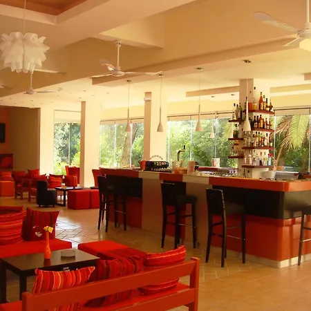 Ipsos Beach Hotel 3* Ypsos