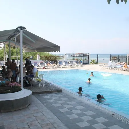 Ammos Aparthotel 2*