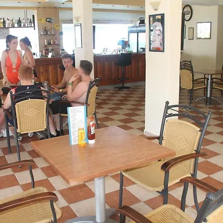 Ammos Aparthotel 2*