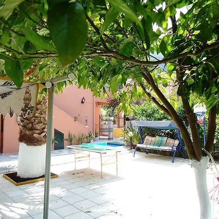 Almyra & Aparthotel