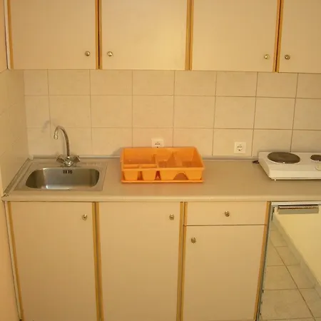 Karmar Aparthotel 2*