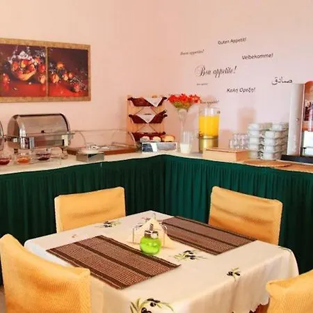 Victoria Hill Hotel 3*