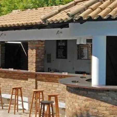 Feakion Hotel