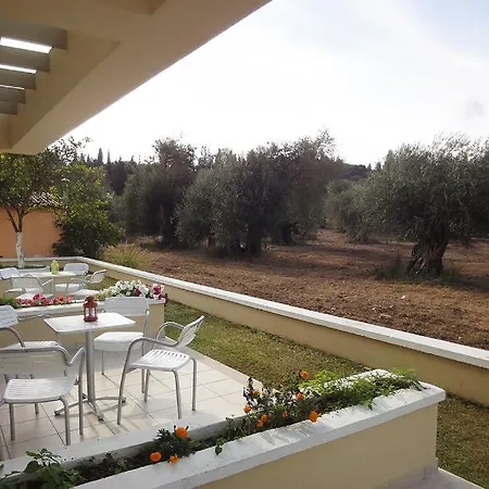Hotel Ekati Maizonettes 4*