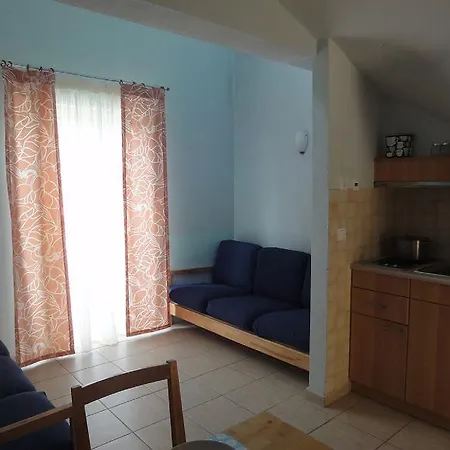 Hotel Ekati Maizonettes