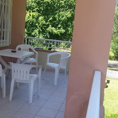 Maria *
