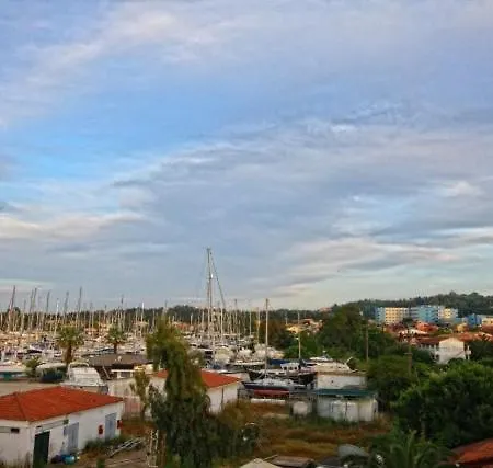 Aparthotel Zefiros 3*