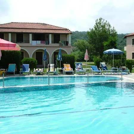 Hotel Kamari 2*