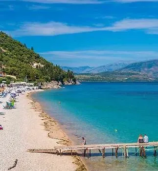 Krouzeri Beach Kentroma