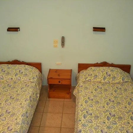 Karmar Aparthotel 2*