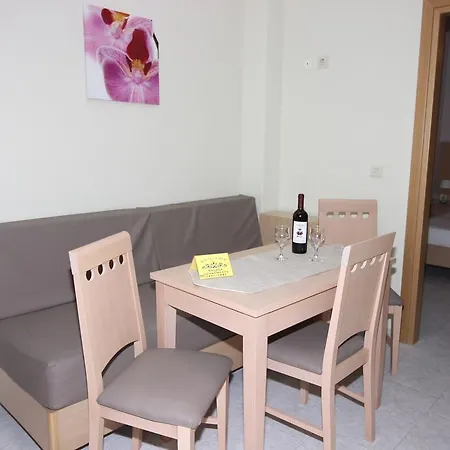 Apartment Angela Kavos