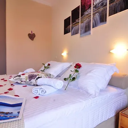 Apartment Rolandos *