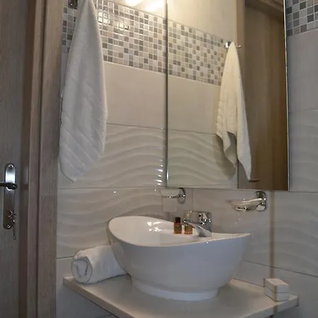Anna Apartment *