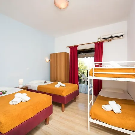 Aparthotel Argo Pool & Bar
