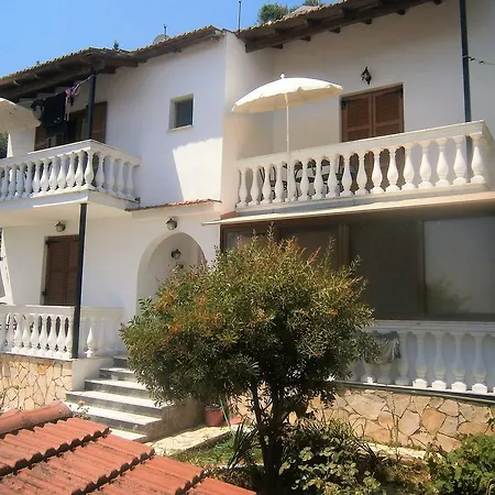 Pantazis Apartment