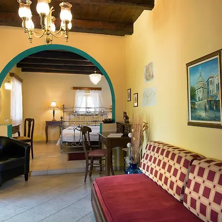 De Loulia Hotel 4*