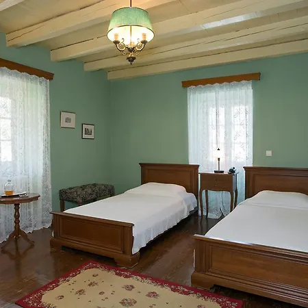 De Loulia Peroulades (Corfu)