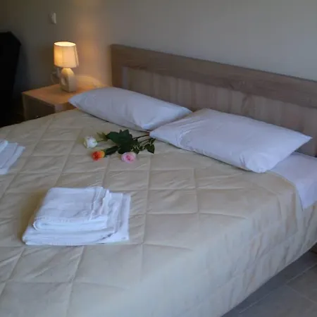 Aparthotel Santa Barbara Lakis