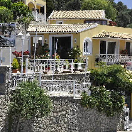 Mazis Agios Gordios (Corfu)