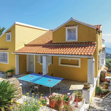 Villa Avgusta *