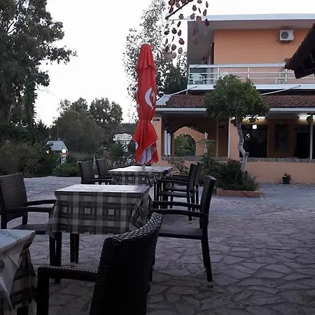 Nikolas Club 2*
