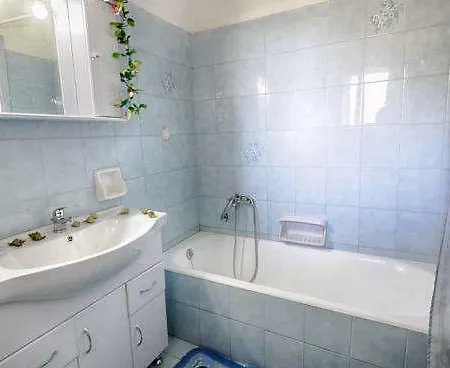 Apartment Marina 1990