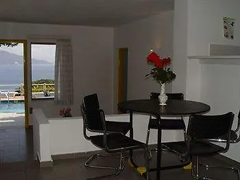Aparthotel Nikolaos House