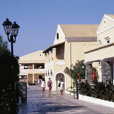 Matoula Aparthotel 3*