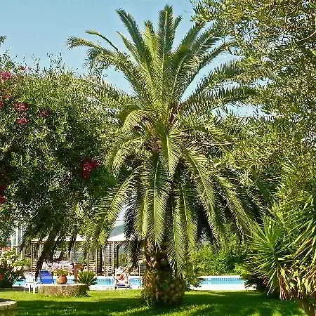 Nefeli 3* Kommeno (Corfu)