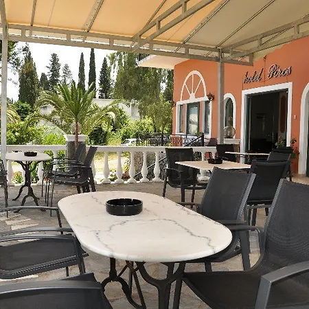 Pyrros Hotel