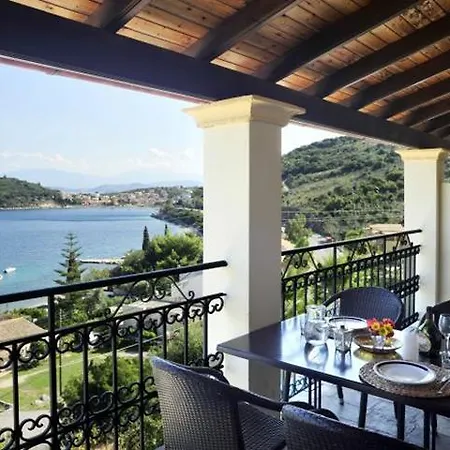 Dimitrios Aparthotel 2*
