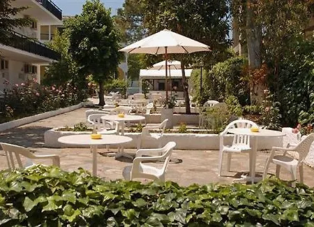Hotel Popi Star Gouvia