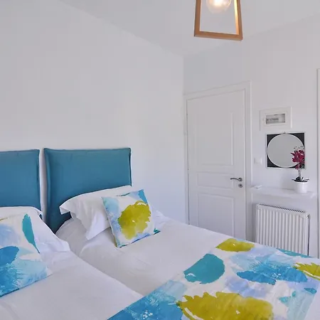Stephandra Villa