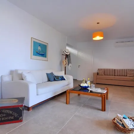 Stephandra Villa Bastounion