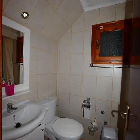 Aparthotel Charlies Venus