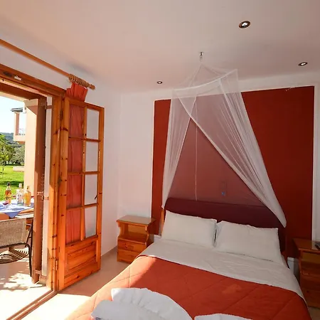 Charlies Venus 3* Roda (Corfu)