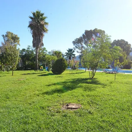 Charlies Venus Aparthotel Roda (Corfu)