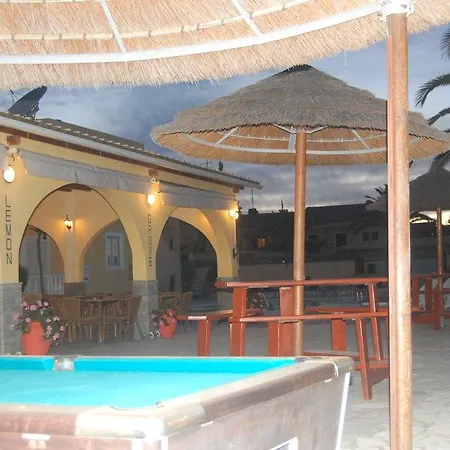 Aparthotel Lemon Grove And 2*